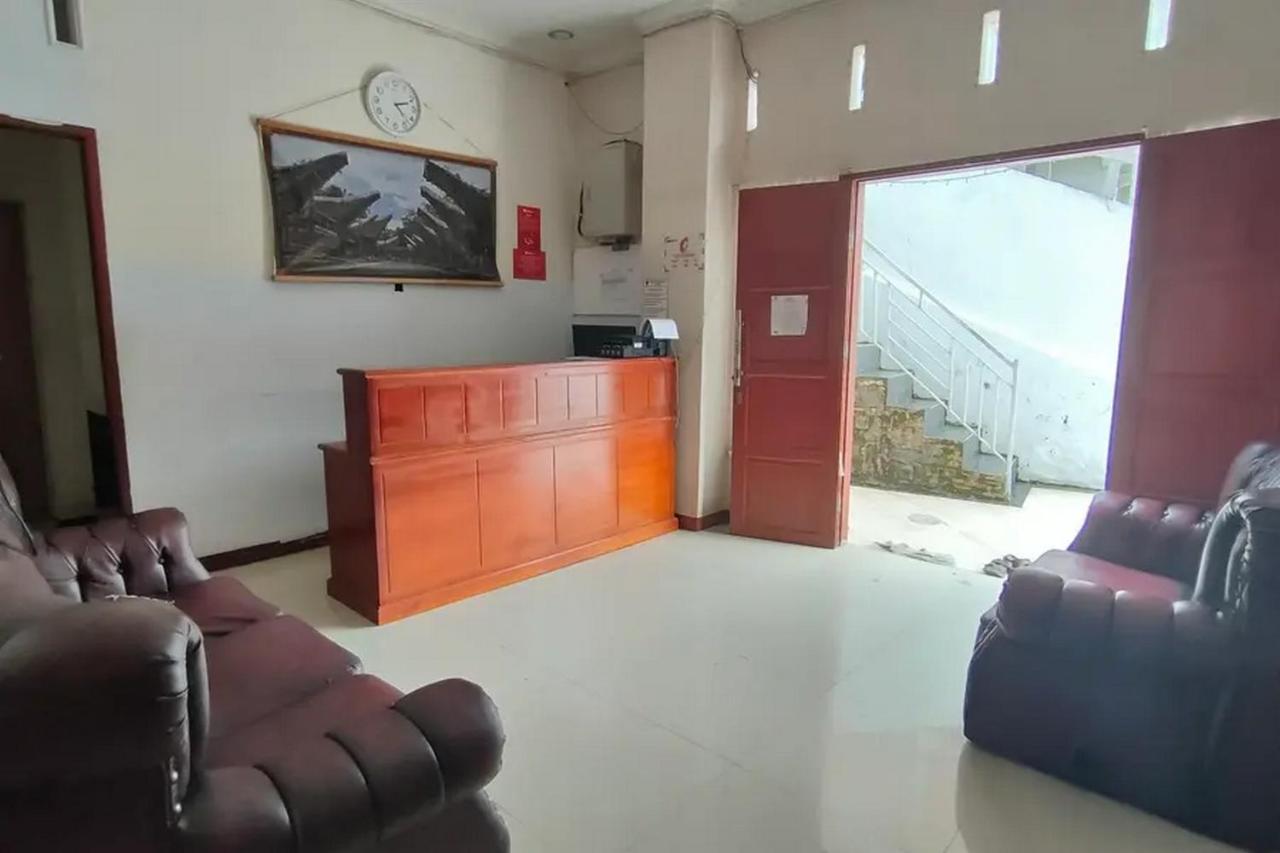 Hotel Reddoorz At Makale Tana Toraja Zewnętrze zdjęcie