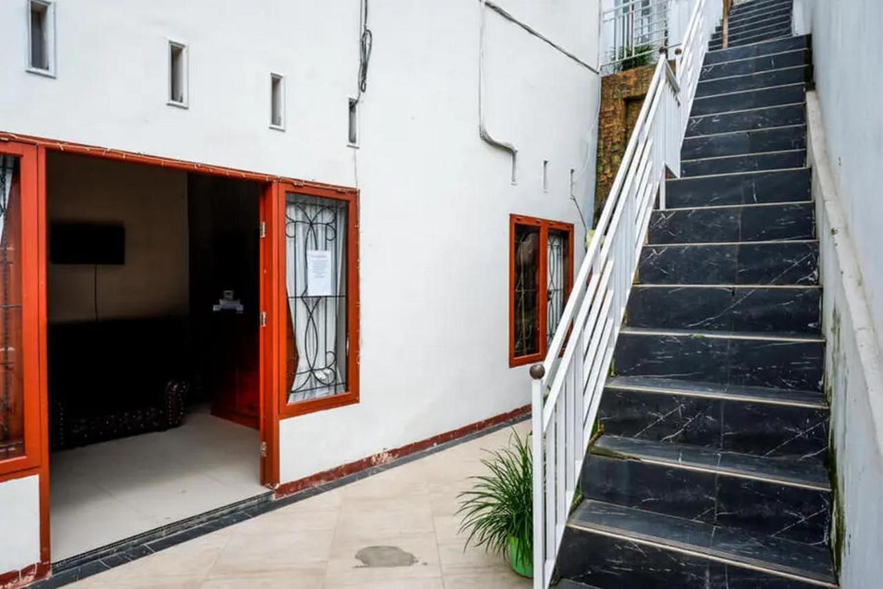 Hotel Reddoorz At Makale Tana Toraja Zewnętrze zdjęcie